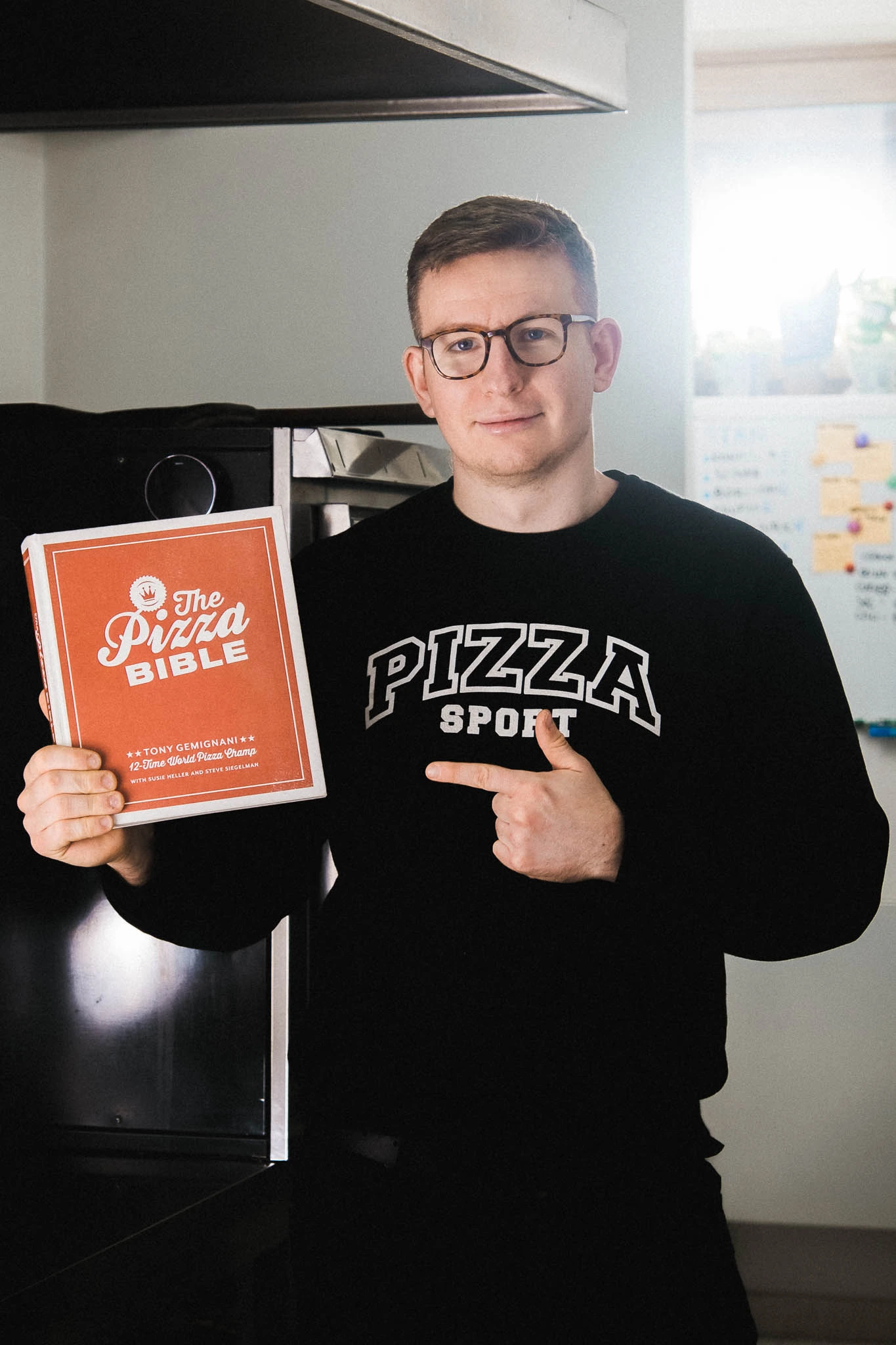 Właściciel pizzeri "Pod Kłosem".